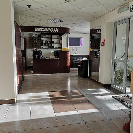 Hotel Kakadu Konin  Esterno foto