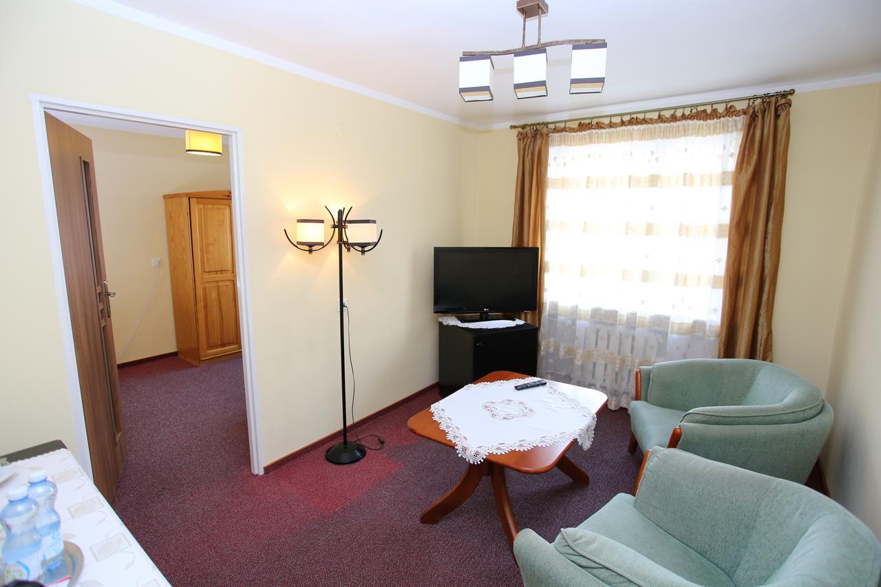 Hotel Kakadu Konin  Esterno foto