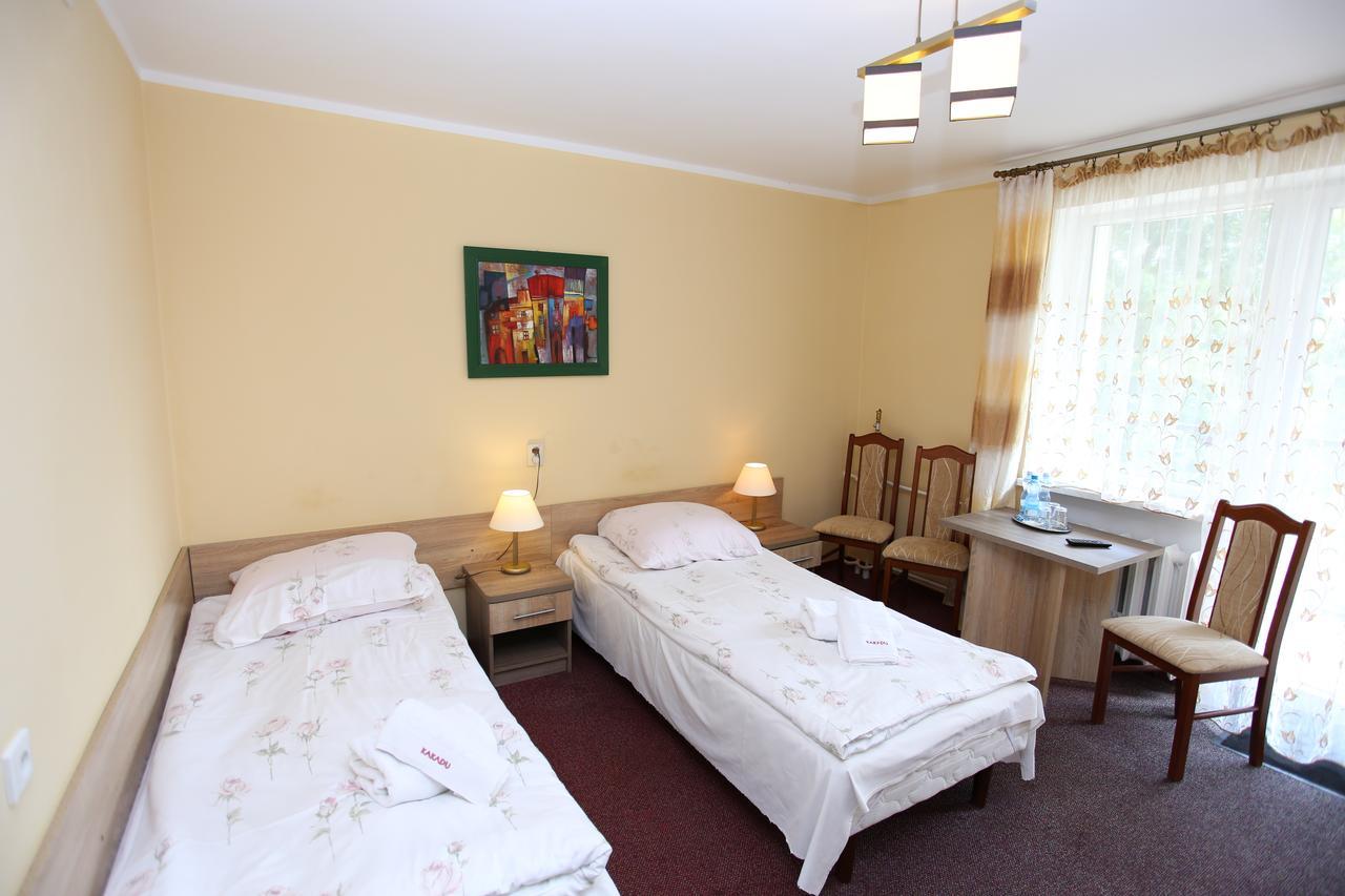 Hotel Kakadu Konin  Esterno foto