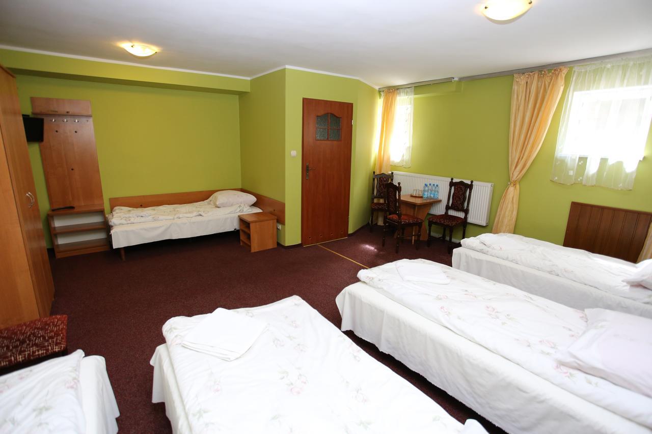 Hotel Kakadu Konin  Esterno foto