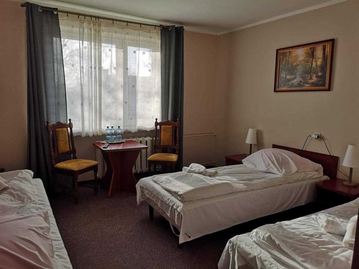 Hotel Kakadu Konin  Esterno foto