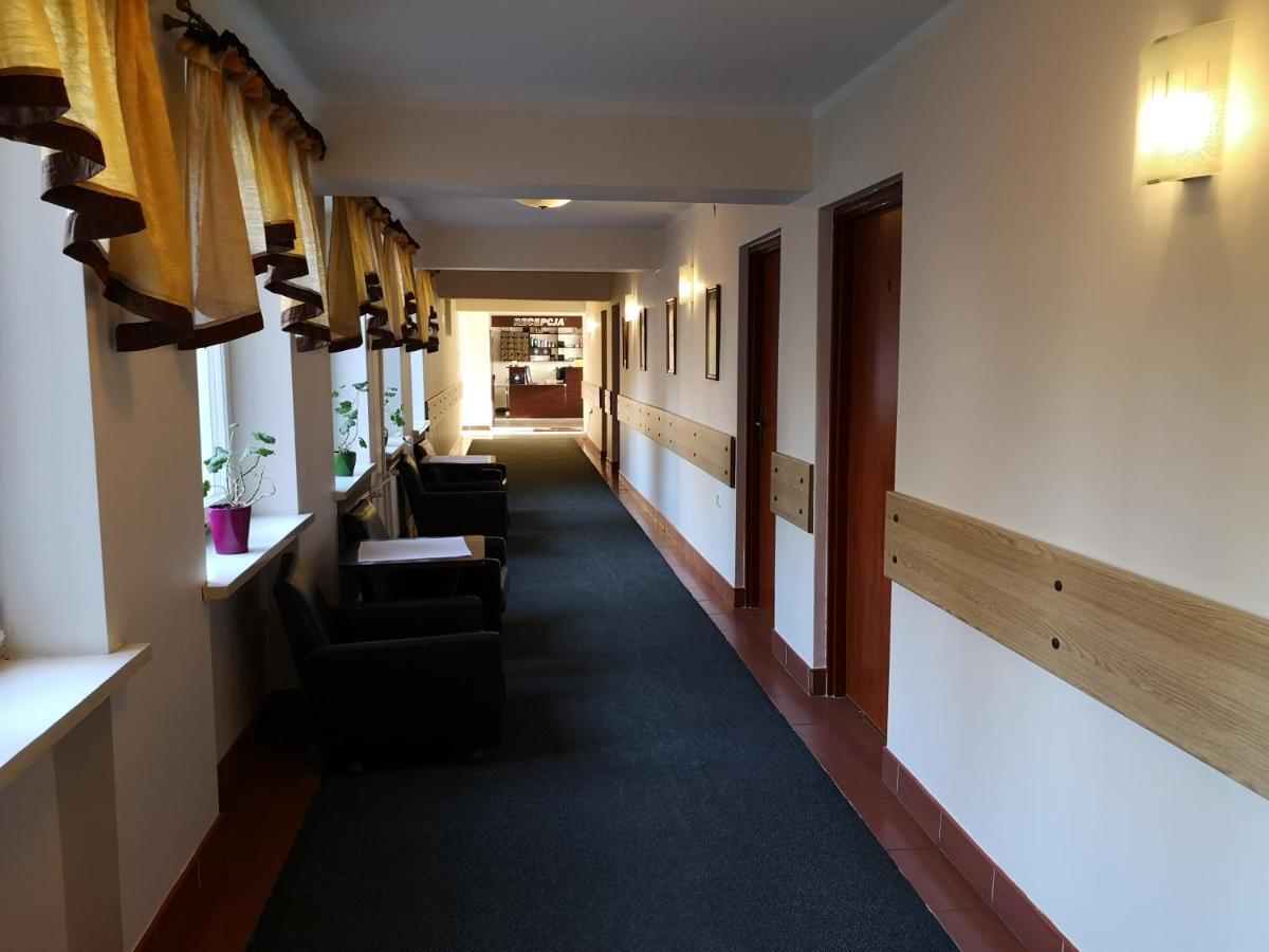 Hotel Kakadu Konin  Esterno foto